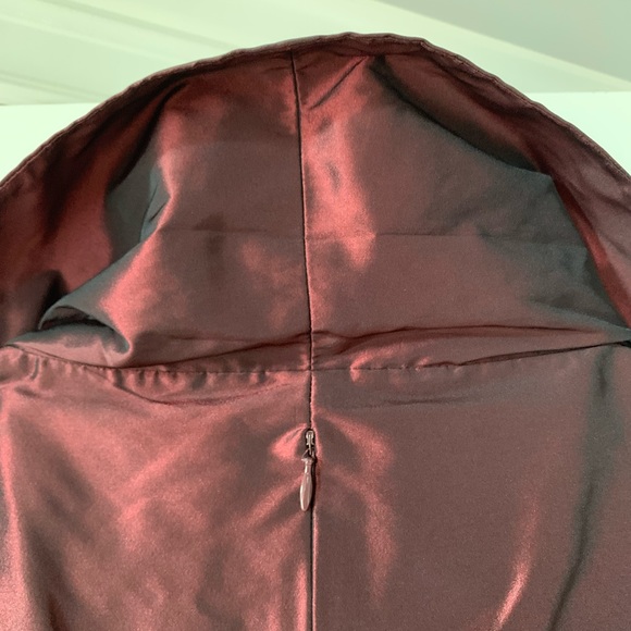 Teri Jon by Ricki Freeman dress size 12 in wine. - Picture 5 of 6